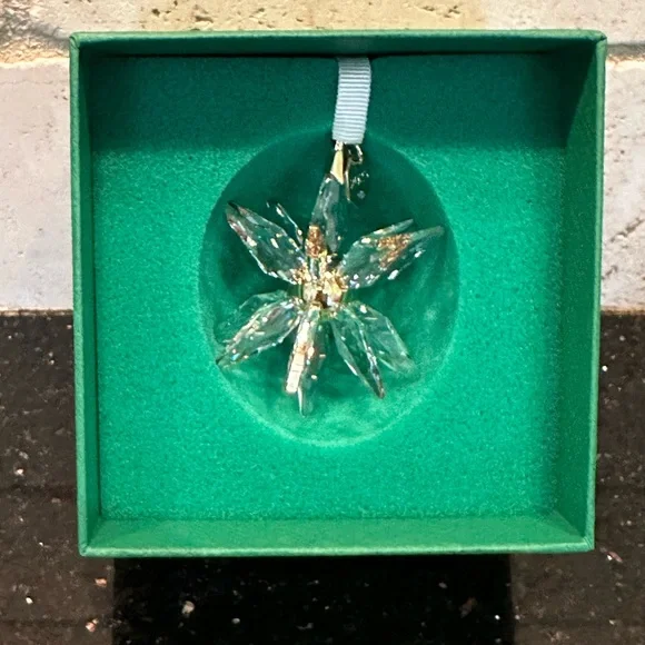 Swarovski Crystal Ornament with Silver Accents - Picture 1 of 7